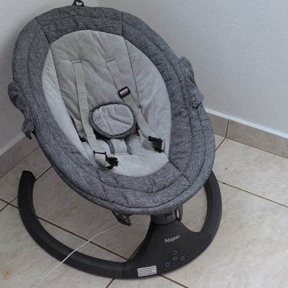 Gray Baby Rocker - Picture 6 of 6